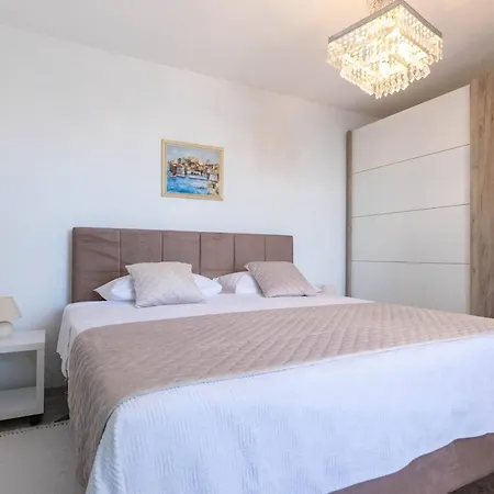 Perla Del Mediterraneo