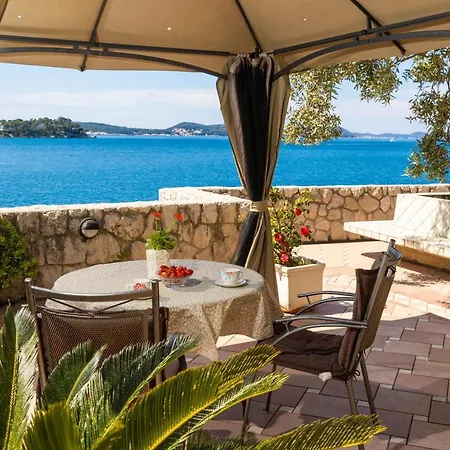 Perla Del Mediterraneo Villa *